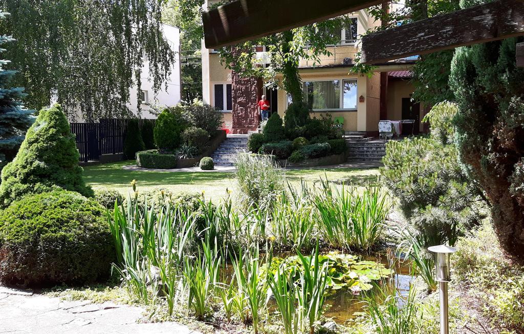 Slowicza Hotel Varşovia Exterior foto
